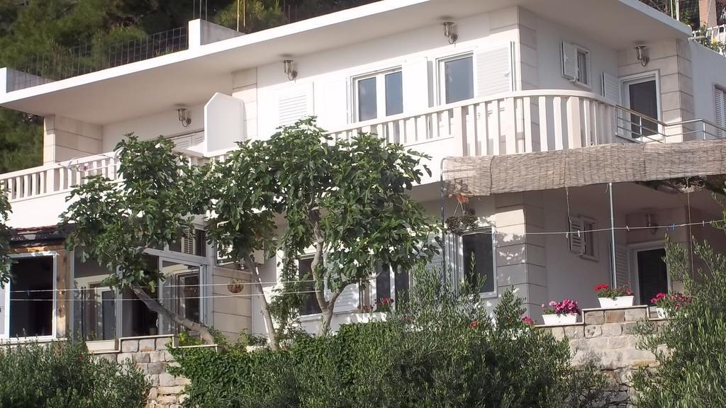 Apartments Kalajzic أوميس المظهر الخارجي الصورة