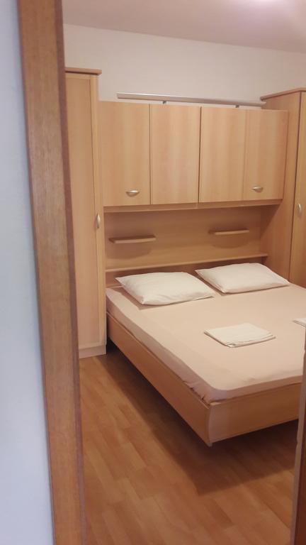 Apartments Kalajzic أوميس المظهر الخارجي الصورة